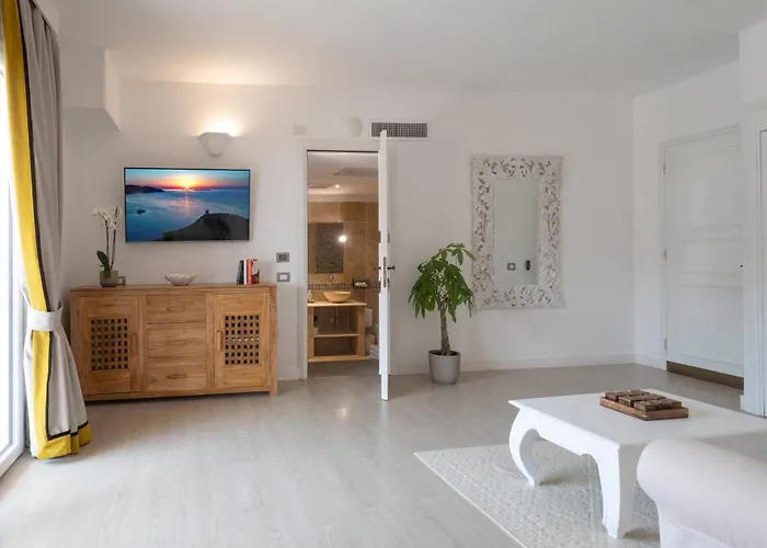 Cala Caterina Hotel 4*